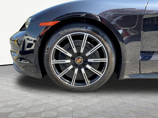 Used 2023 Porsche Taycan RWD image 32