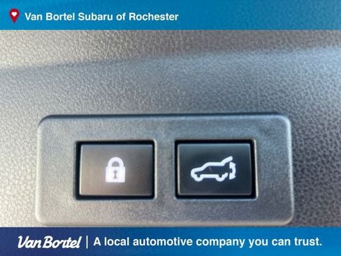 Used 2022 Subaru Ascent Limited AWD/4WD image 26
