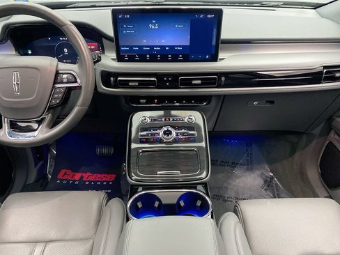 Used 2023 Lincoln Nautilus Reserve AWD/4WD image 20