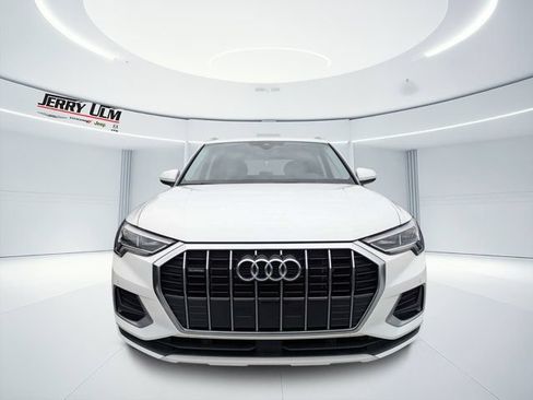 Used 2023 Audi Q3 2.0T Premium AWD/4WD image 8