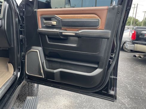 Used 2019 RAM 2500 Limited AWD/4WD image 37
