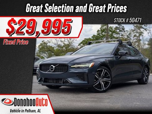 Used 2022 Volvo S60 T8 R-Design image 1