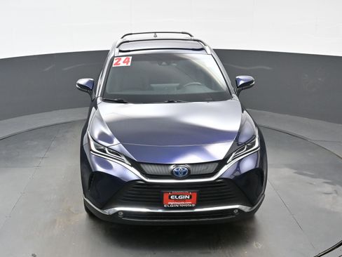 Used 2024 Toyota Venza XLE image 36