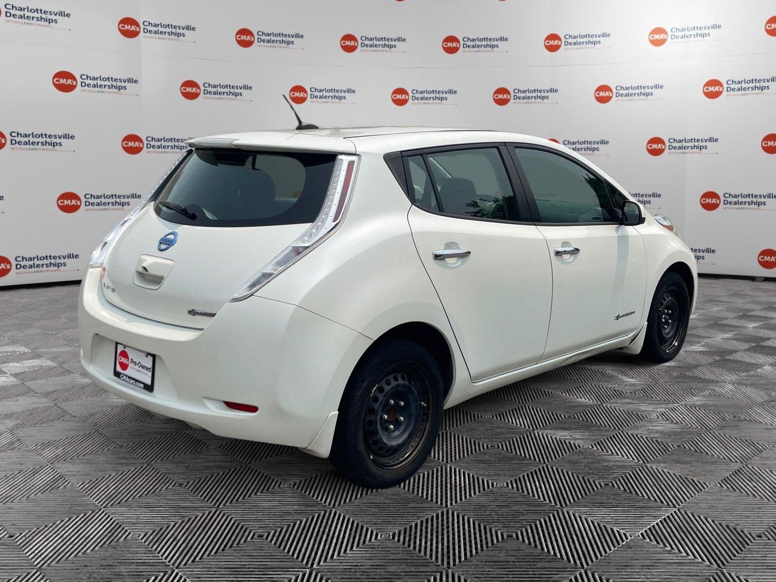 Used 2016 Nissan Leaf S w/ Charger Package FWD image 5