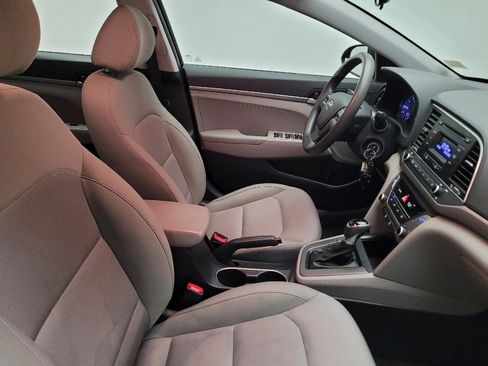 Used 2017 Hyundai Elantra SE image 21