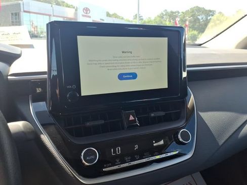 Used 2026 Toyota Corolla LE FWD image 17