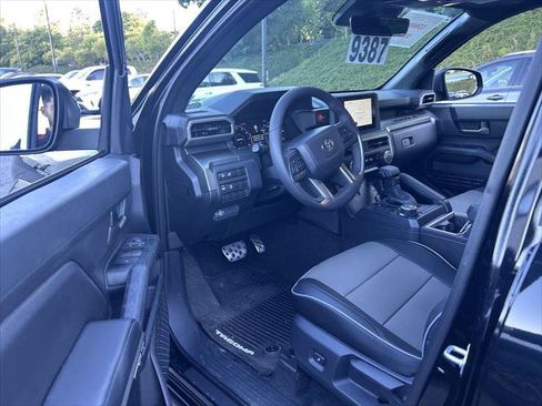 Certified 2026 Toyota Tacoma TRD Sport AWD/4WD image 7