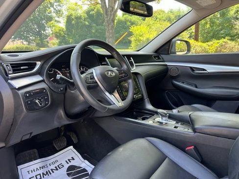 Used 2021 INFINITI QX50 Luxe FWD image 11