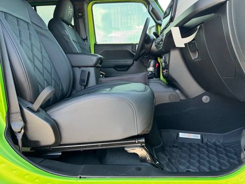 Certified 2025 Jeep Wrangler Unlimited Sport AWD/4WD image 26