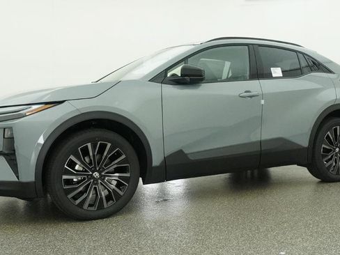 New 2026 Toyota C-HR AWD/4WD image 34