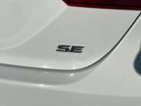 Certified 2024 Toyota Camry SE FWD image 9