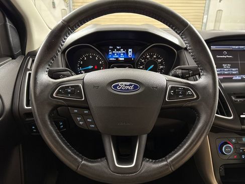 Used 2015 Ford Focus Titanium image 14