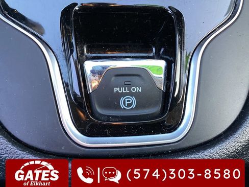 Used 2020 Jeep Cherokee Limited image 34