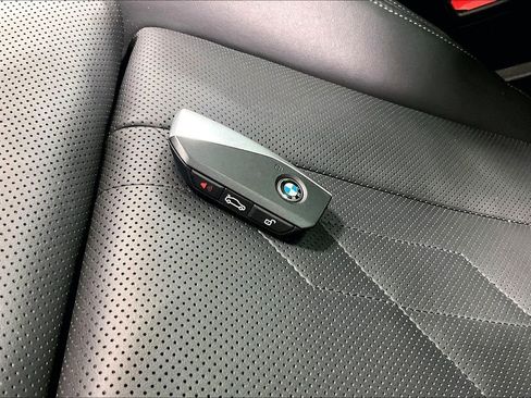 Used 2025 BMW X3 xDrive30i image 10