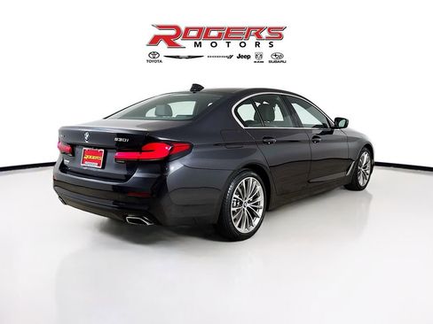 Used 2023 BMW 530i xDrive 530i xDrive w/ Convenience Package image 7