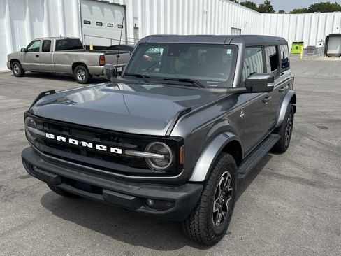 Used 2021 Ford Bronco Outer Banks AWD/4WD image 5