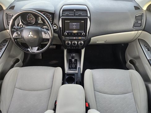 Used 2021 Mitsubishi Outlander Sport SE image 24