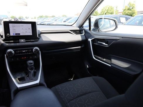 Used 2025 Toyota RAV4 XLE w/ Weather Package AWD/4WD image 25
