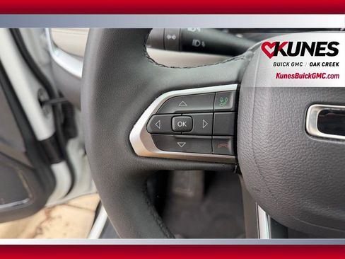 Used 2025 Jeep Compass Limited image 10