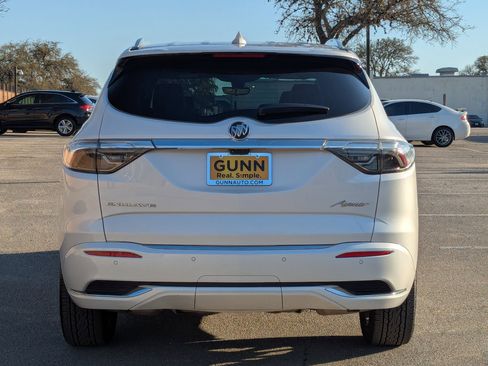 Used 2024 Buick Enclave Avenir w/ Avenir Technology Package image 5