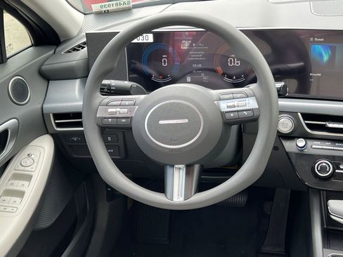 New 2025 Hyundai Sonata SE image 17