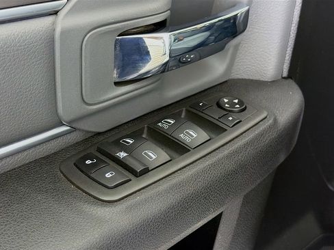 Used 2022 RAM 1500 Classic SLT image 20