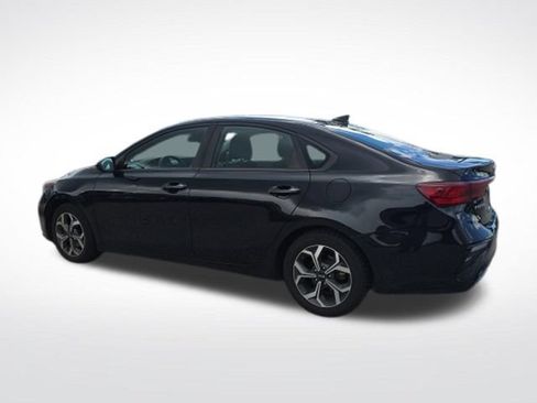 Used 2020 Kia Forte LXS FWD image 4