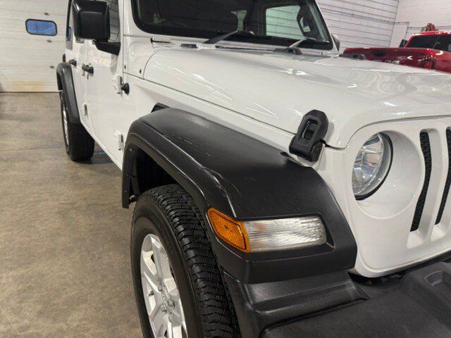 Used 2021 Jeep Wrangler Unlimited Sport AWD/4WD image 3