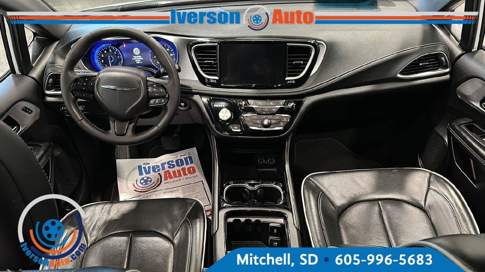 Used 2025 Chrysler Pacifica Limited FWD image 27
