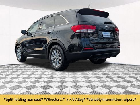 Used 2016 Kia Sorento LX image 10