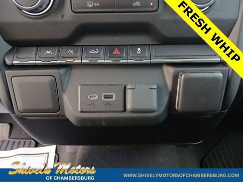 Used 2022 Chevrolet Silverado 1500 Custom image 23