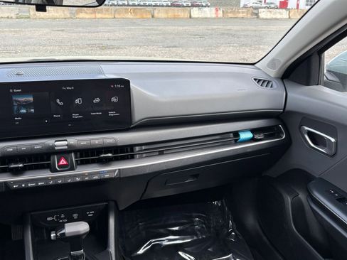 Used 2025 Kia K4 FWD image 31
