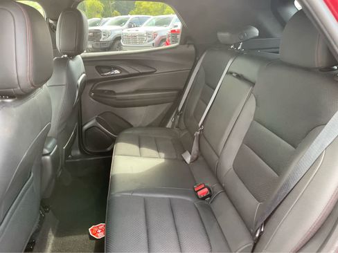 Used 2022 Chevrolet TrailBlazer RS w/ Technology Package FWD image 21