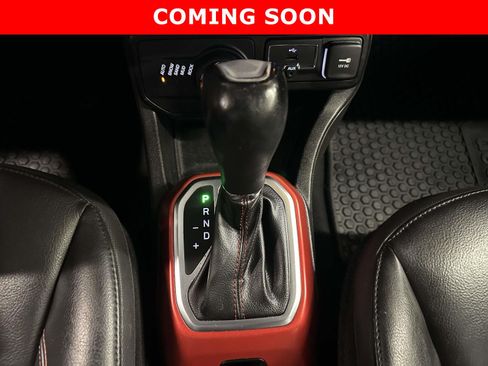 Certified 2021 Jeep Renegade Trailhawk AWD/4WD image 27