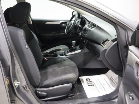 Used 2017 Nissan Sentra S FWD image 22