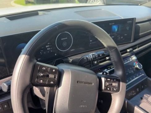 Used 2025 Hyundai Santa Fe Calligraphy AWD/4WD image 35