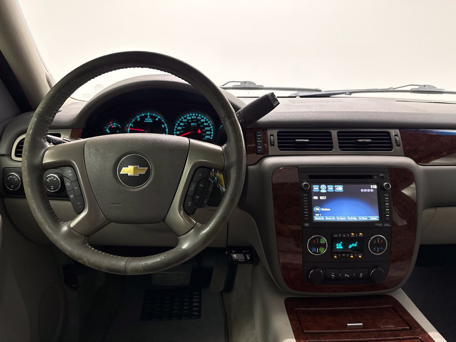 Used 2012 Chevrolet Tahoe LTZ AWD/4WD image 24