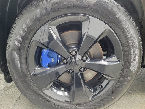 Used 2021 Jeep Cherokee Latitude Plus image 31