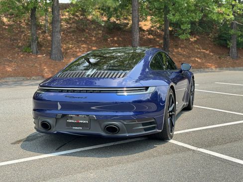 Used 2021 Porsche 911 GT3 RS image 11