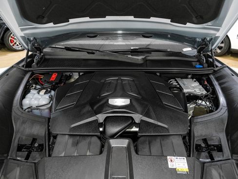 Used 2023 Porsche Cayenne image 46