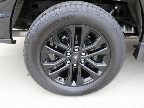 Used 2025 Ford F150 Lariat w/ Equipment Group 501A Mid AWD/4WD image 8