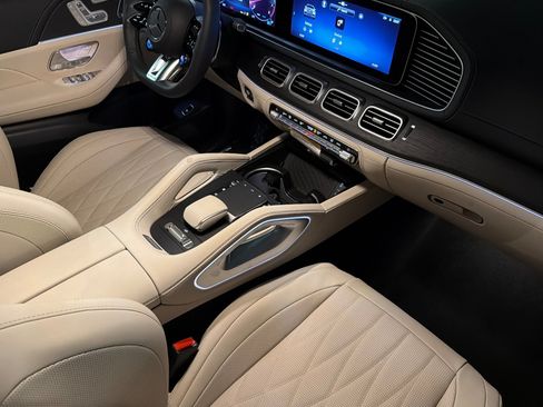 New 2026 Mercedes-Benz GLS 63 AMG 4MATIC image 16