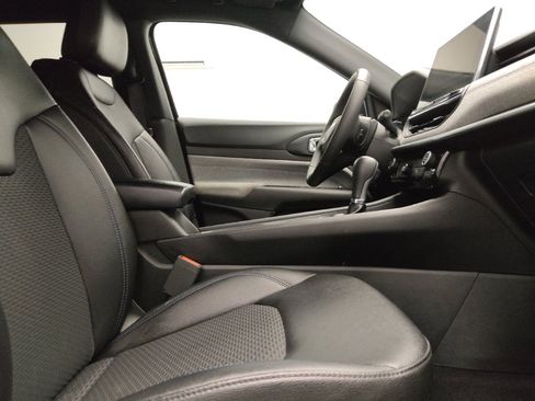 Used 2024 Jeep Compass Latitude w/ Altitude Special Edition AWD/4WD image 21