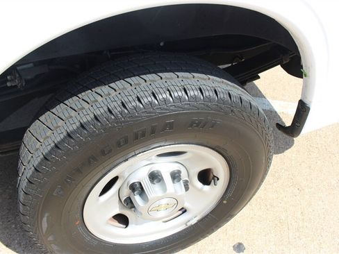 Used 2021 Chevrolet Express 2500 Extended w/ Driver Convenience Package RWD image 29