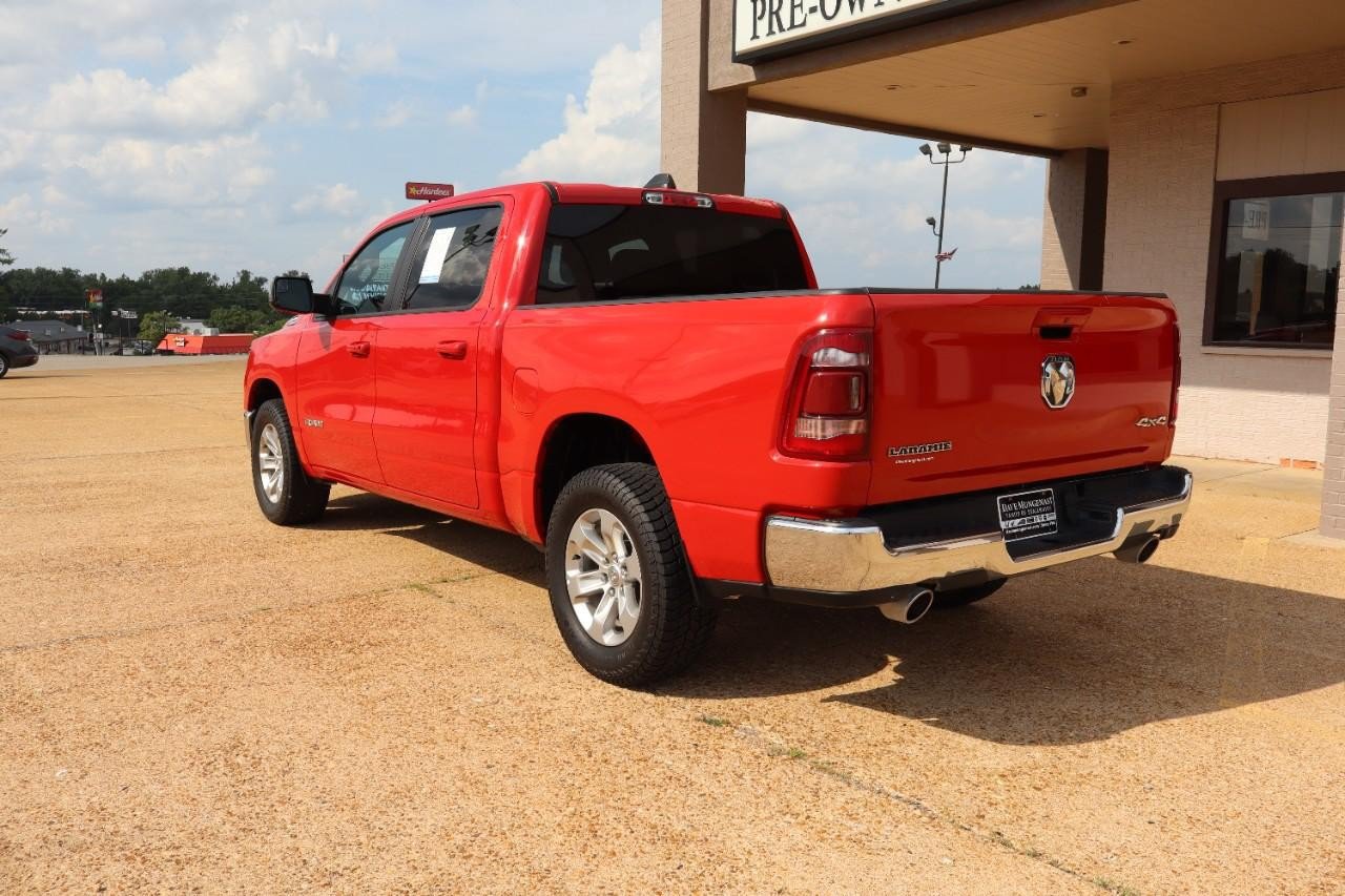 Used 2024 RAM 1500 Laramie AWD/4WD image 3