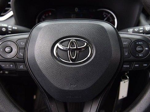 Used 2024 Toyota RAV4 LE image 17