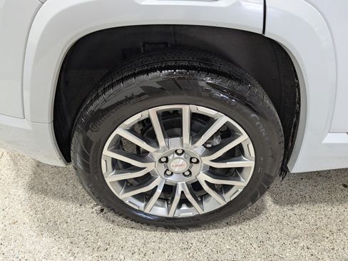 Used 2026 GMC Terrain Denali AWD/4WD image 11