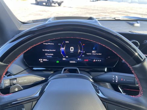 Used 2025 Chevrolet Silverado EV RST image 23