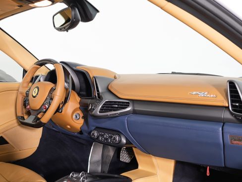 Used 2012 Ferrari 458 Italia Coupe image 19