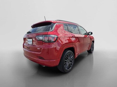 Used 2022 Jeep Compass Limited w/ (RED) Package AWD/4WD image 5